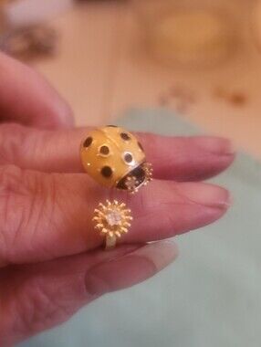 Avenue 9 Gold Ladybug Motion Charm Ring